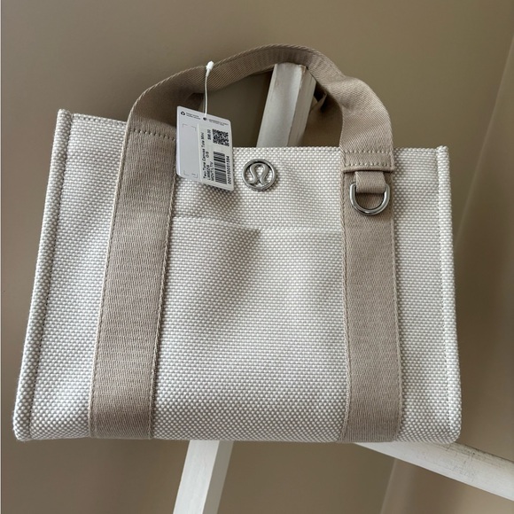 lululemon athletica Handbags - lululemon Tote